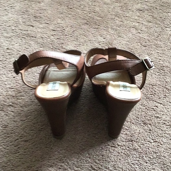 Gently worn Wedge Heeled Sandals - Picture 3 of 3